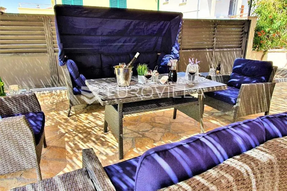 zečevo rogozničko, prekrasna apartmanska kuća s bazenom, 236 m² - slika 30