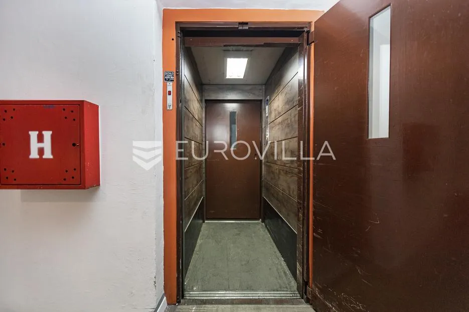 kukuljanovo, industrijski kompleks s dvije hale, zemljište 4,435 m² - slika 30