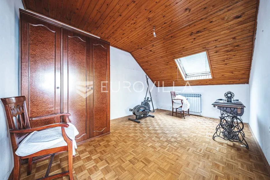 zagreb, bukovačka obiteljska kuća neto korisne površine od 352 m² - slika 13