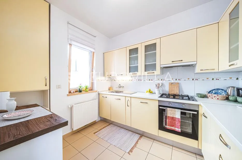zagreb, maksimir, odličan četverosoban stan 120 m² s garažom - slika 15