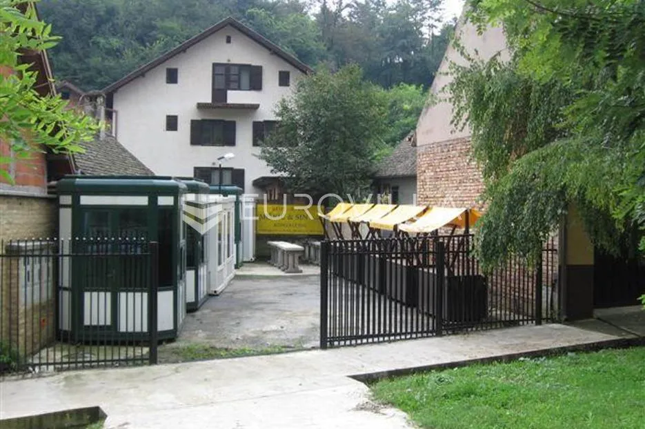 Ilok Centar, tržnica /zemljište 198 m²