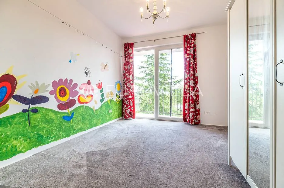zagreb, maksimir, samostojeća vila s duplom garažom i 4 sobe 1500 m² dvoriše - slika 8