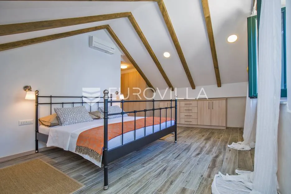 otok šipan, kamena kuća prvi red do mora - slika 14