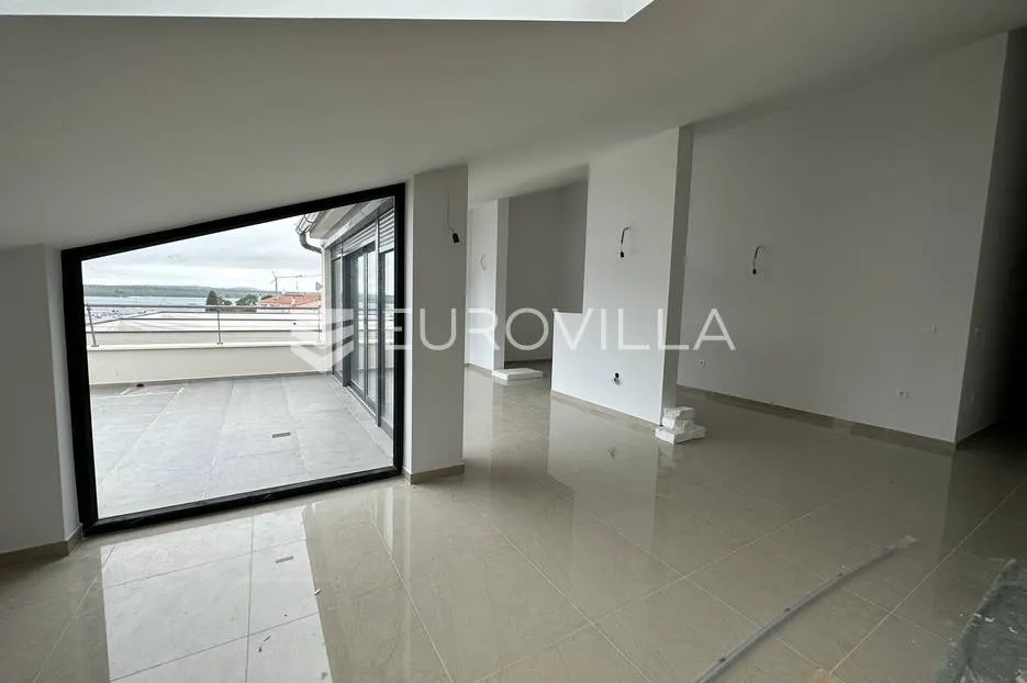 medulin, trosoban stan s pogledom more neto korisne površine od 133 m² - slika 13