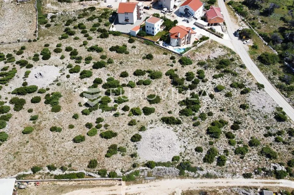 pag, košljun, građevinsko zemljište 550 m², 200 m od mora - slika 2