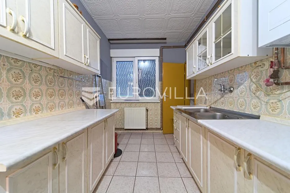 osijek, jug 2, trosoban stan na 2. katu, 49.8 m², obnovljena fasada - slika 8