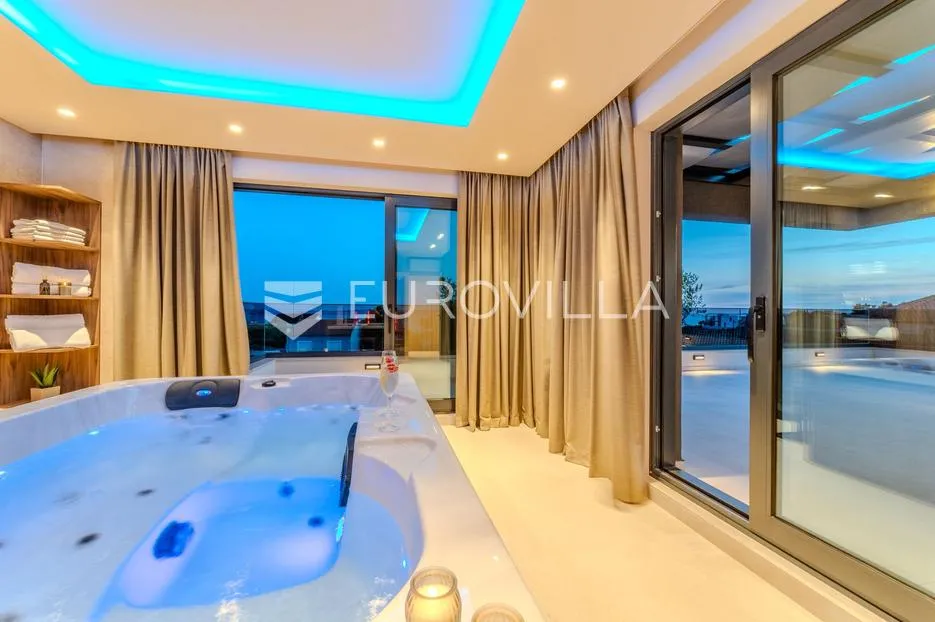 zadar, privlaka, ekskluzivna moderna vila s bazenom i wellness zonom - slika 42