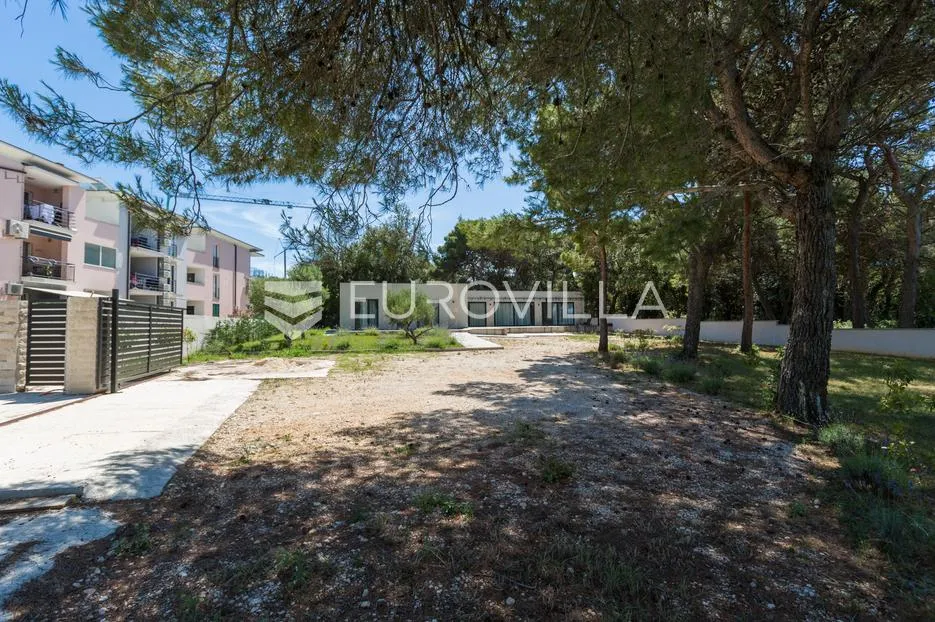 istra, rovinj, vila moderne arhitekture na 300 metara od mora - slika 24