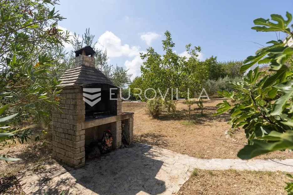 medulin, kuća s bazenom, dvije krovne terase i panoramskim pogledom na more - slika 28