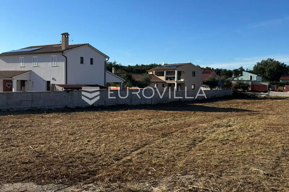 istra, bibići, građevinsko zemljište 1290m2 s projektom za samostojeće kuće s bazenom - slika 2