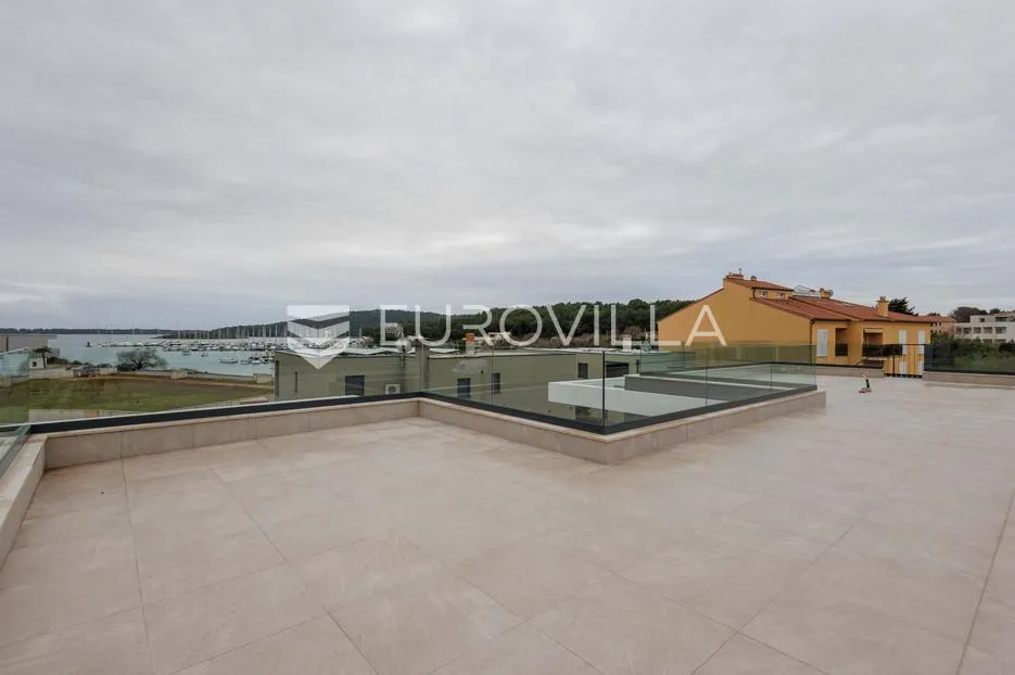 istra, pomer, unikatna, moderna villa 20 m od mora 417 m² - slika 40