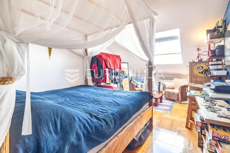 zagreb, svetice, simpatičan dvoetažan peterosoban stan 2 garažna parkirna mjesta, 130.56 m² - slika 7