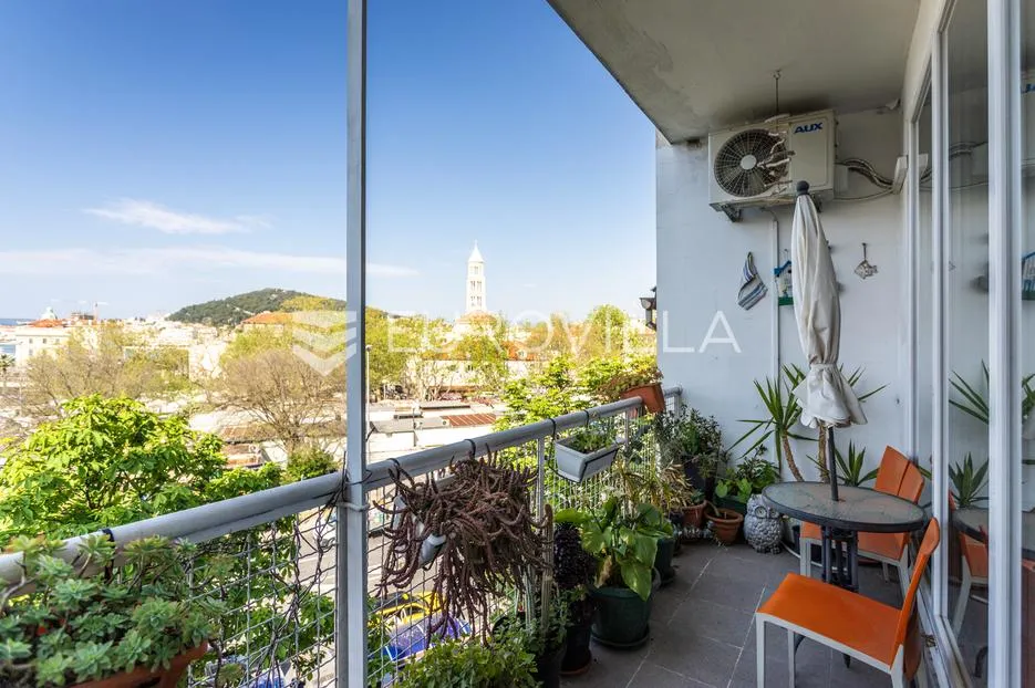 split, centar, prostrana etaža na izvrsnoj lokaciji s pogledom na more, 135 m² - slika 17
