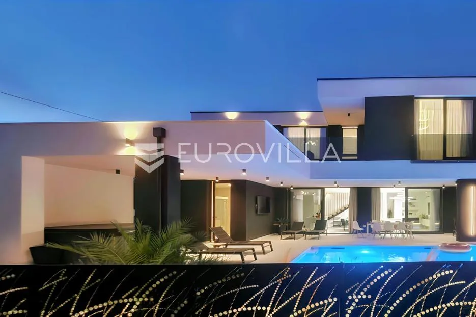 zadar, kožino, moderna vila s bazenom i pogledom na more - slika 7