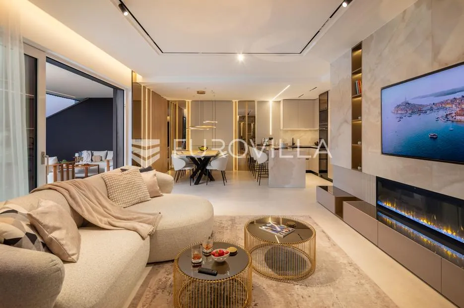 opatija, luksuzan četverosoban stan s privatnim bazenom 220,92 m² - slika 27