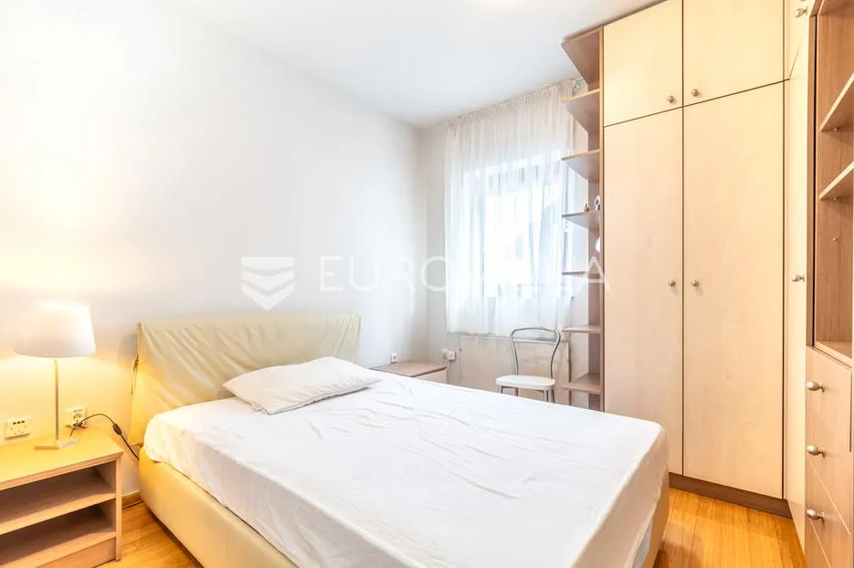 zagreb, mikulići, izvrstan trosoban stan s parkirnim mjestom 70 m² - slika 4