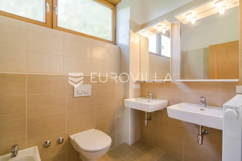 šestinski vrh, četverosoban stan 130 m², za najam - slika 17