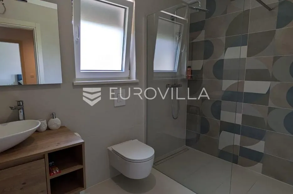 kostrena, rožmanići luksuzan stan s bazenom 154 m² - slika 9