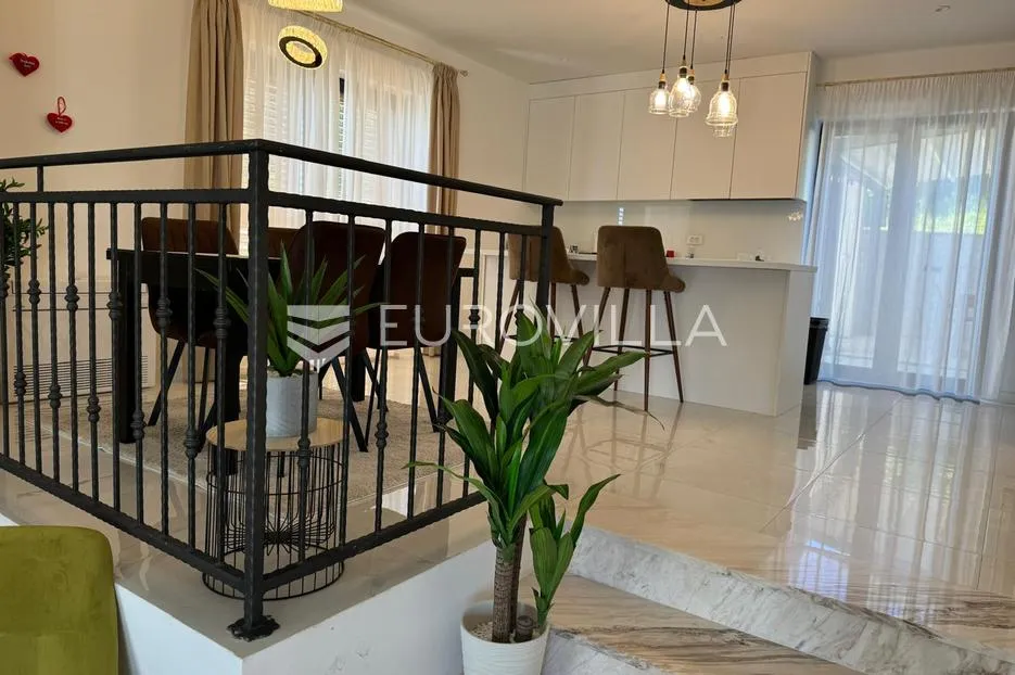 selce, crikvenica, izuzetna luksuzna vila nkp 400 m2 s bazenom i pogledom na more - slika 13