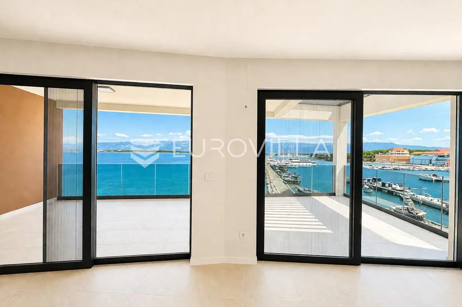 zadar, privlaka, luksuzni dvosoban stan 1. red do mora, 126,38 m² - slika 3