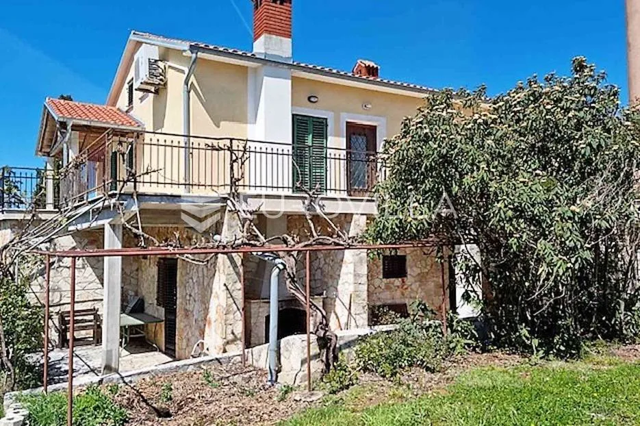 pula, kuća na imanju od 4500 m2 s bazenom, konobom u istarskom stilu, vinskim podrumom, apartmanom - slika 5
