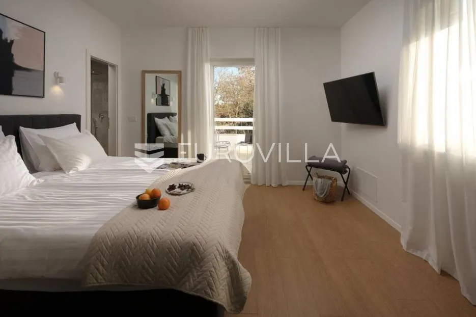 istra, žminj, prekrasna vila od 160 m2, na velikoj okućnici od 1100 m2 - slika 14