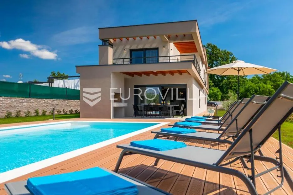 istra, svetvinčenat, moderna luksuzna vila s grijanim bazenom - slika 28