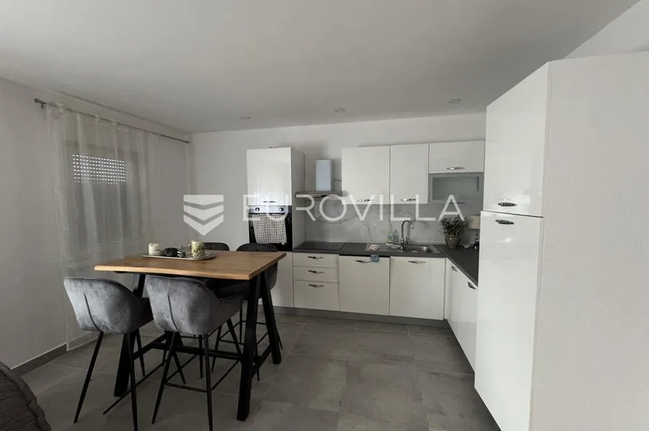 đakovo, sjever, dvije kuće sa poslovnim prostorom 250 m2 - slika 3