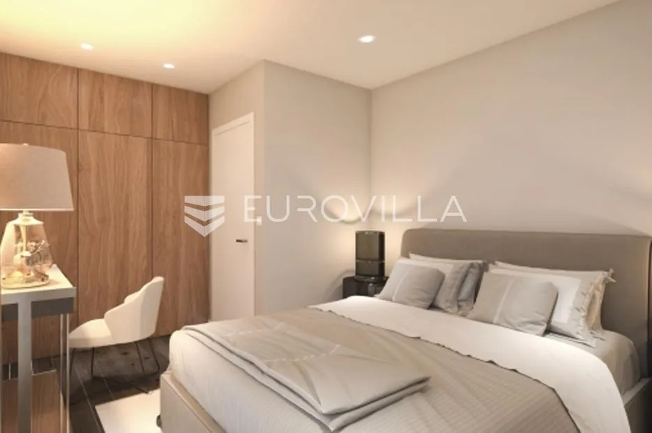 kaštel stari, trosoban stan 101 m²,velika terasa, zgrada s lifrom i garažom - slika 14
