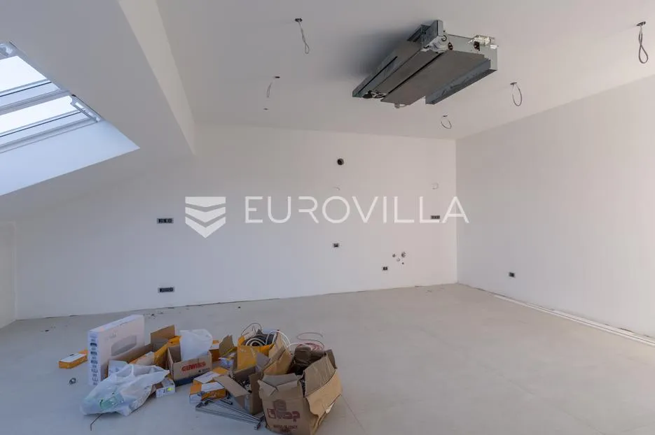 istra, poreč - penthouse sa pogledom na more - slika 12