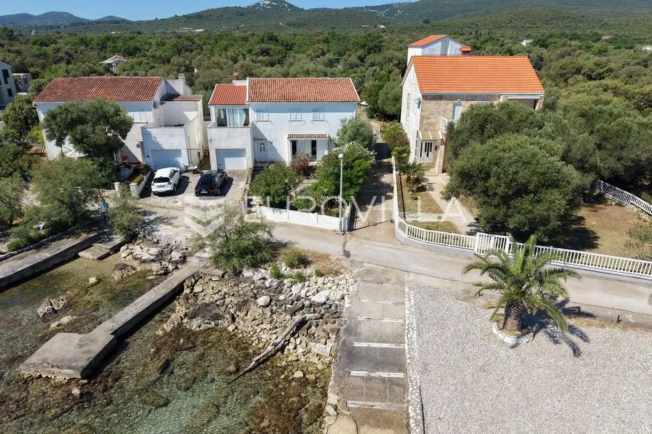 pelješac, sreser, kuća prvi red uz more - slika 4
