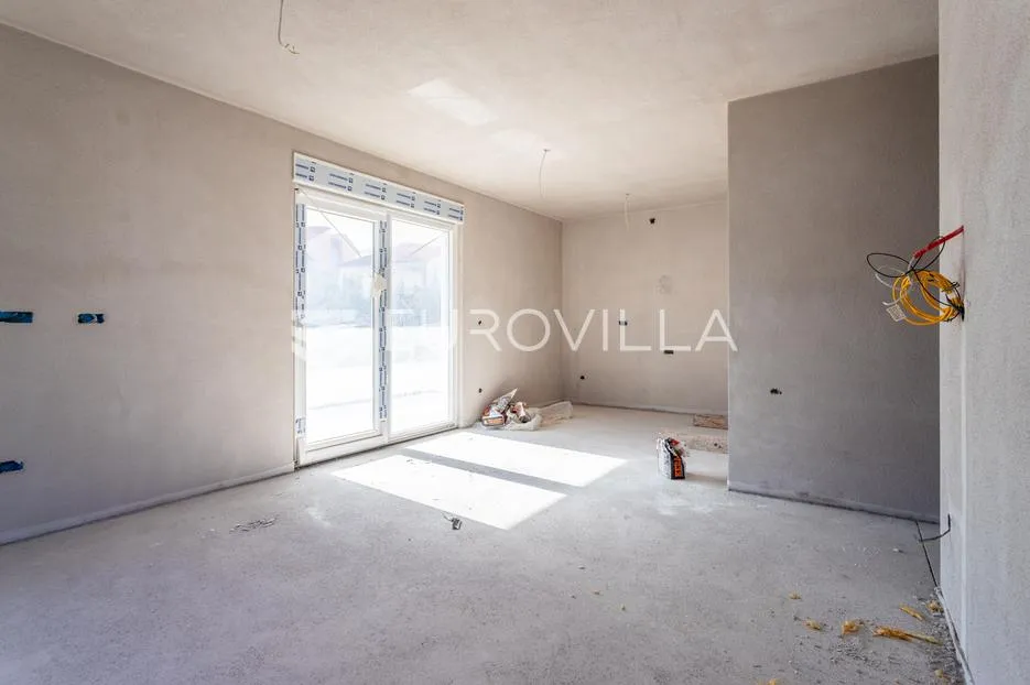 čiovo, okrug gornji, trosoban stan s balkonom i pogledom na more, 88.57 m² - slika 3