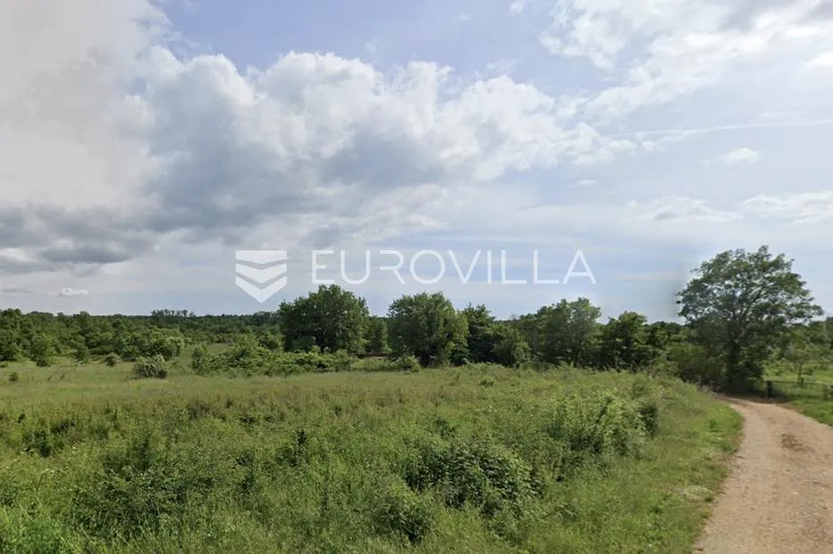 istra, baderna, prostrano građevinsko zemljište 1315 m² u mirnom okruženju - slika 2