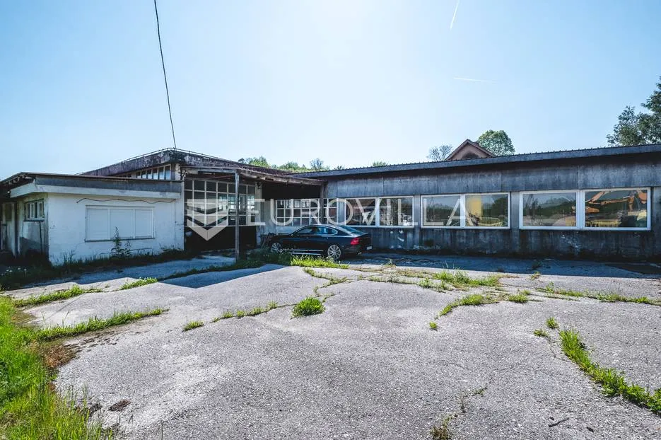 hrvatska kostajnica, industrijsko, proizvodno, uredska hala 914,29 m² na parceli 1417 m² - slika 30