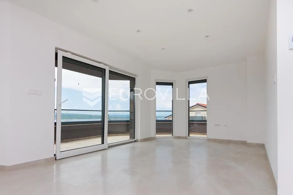 crikvenica, trosoban stan nkp 68 m² s panormaskim pogledom na more - slika 4