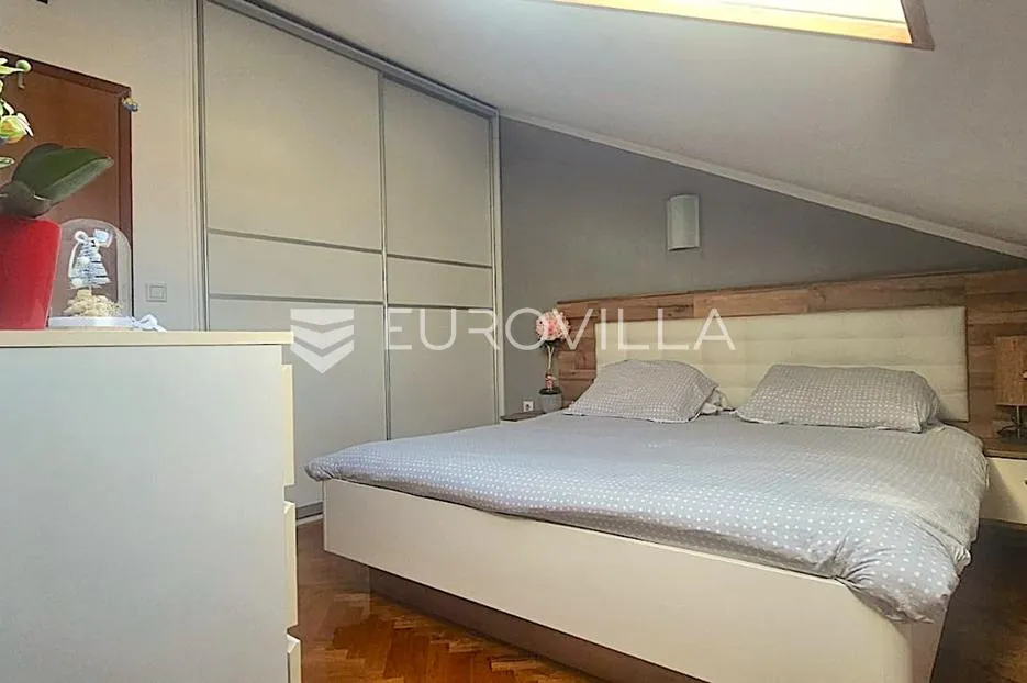 kaštel stari, trosoban stan 73 m² s pogledom na more uz parkirno mjesto i ostavu - slika 8