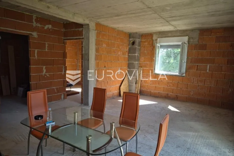 šibenik, boraja, kuća u izgradnji na velikoj parceli - slika 11