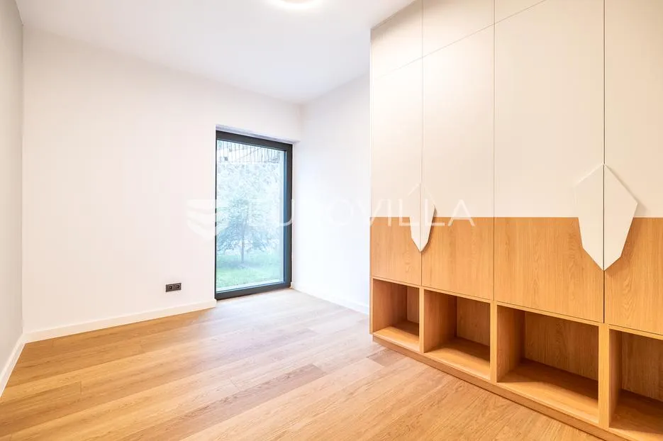 zagreb, donji grad, centar, luksuzan četverosoban stan s loggiom, terasom i vrtom 150 m² - slika 7