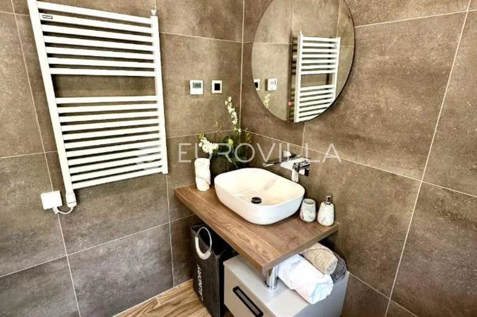mošćenićka draga, prekrasna novo izgrađena villa s bazenom - slika 20