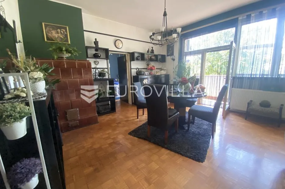 slavonski brod, centar obiteljska kuća s dva neovisna stana 180 m² - slika 11