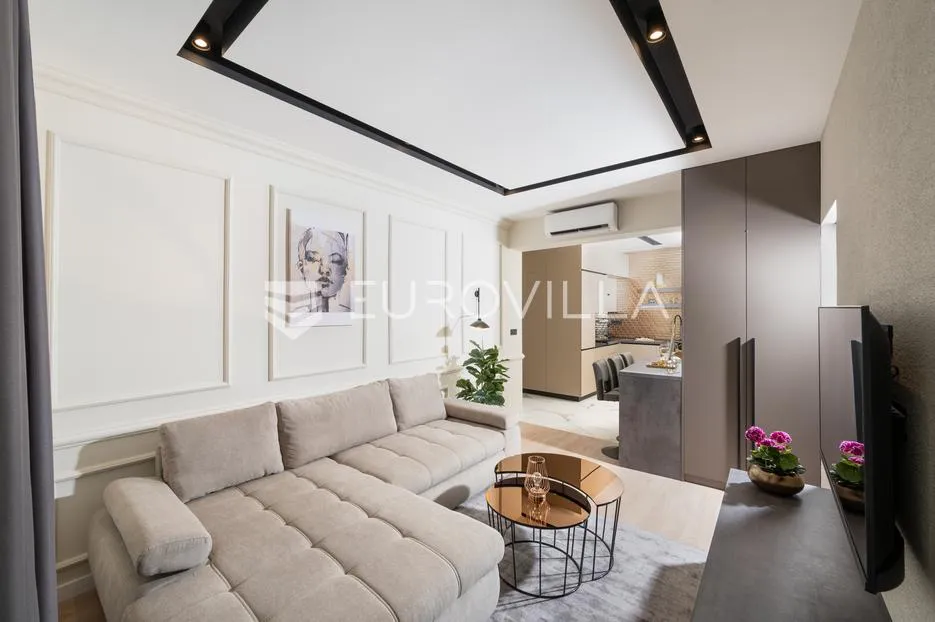 rijeka, centar, novouređen luksuzan stan nkp 115 m2 s tri apartmana - slika 3