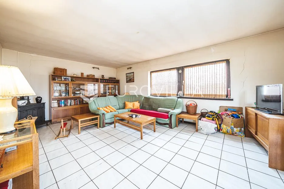 okolica zaprešića, gornja pušća, kuća 290 m² za adaptaciju - slika 3