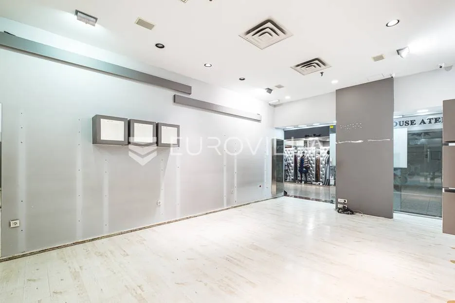 zagreb, donji grad, importanne centar, poslovni prostor 44,50 m² - slika 5