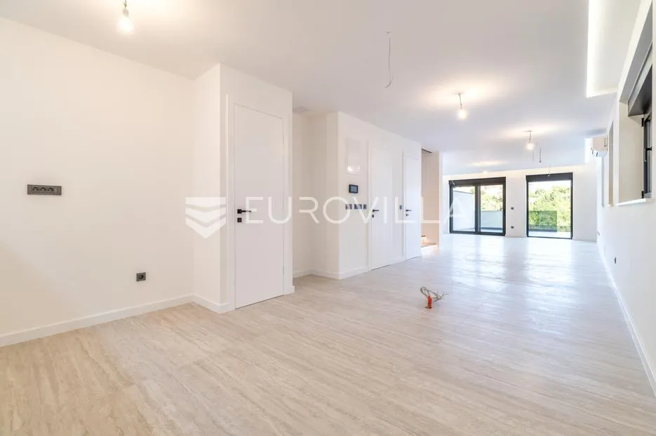 zagreb. šestine, luksuzan četverosoban stan s bazenom, novogradnja, nkp 184 m2 + 2 vpm - slika 10