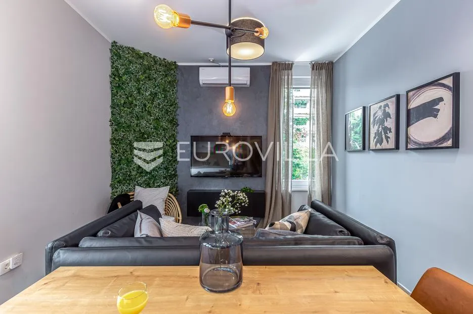 rijeka, centar, novouređen luksuzan stan nkp 98 m2 s tri apartmana - slika 10