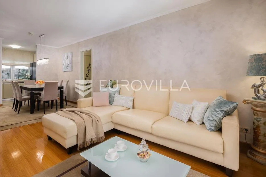 split, firule, luksuzan dvosoban stan 82m2, parking, do 1.6.2026. - slika 7
