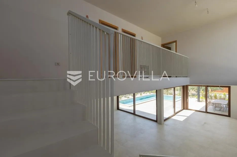 istra, vabriga, vila s pogledom na more i masline - slika 27