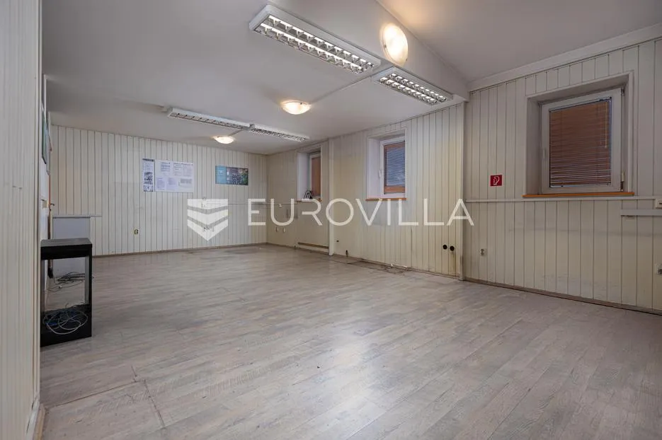 kukuljanovo, industrijski kompleks s dvije hale, zemljište 4,435 m² - slika 19