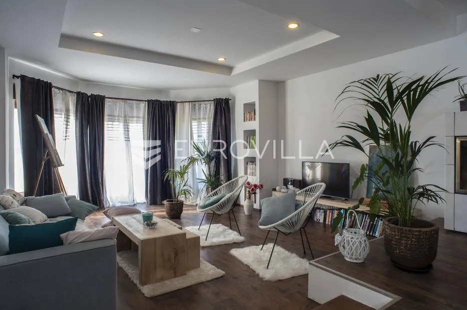 Okolica Zagreba, Martinišće, prekrasna kuća 150 m² na zemljištu 3000 m²
