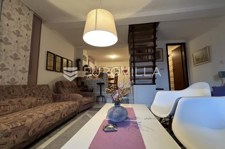 mandićevac, prekrasna vikendica 115 m² sa vinogradom i voćnjakom - slika 13